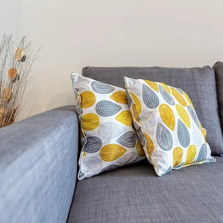 Wonderful, Designer 2br With Large Sofa & Tv By 360 Estates St. Julian's